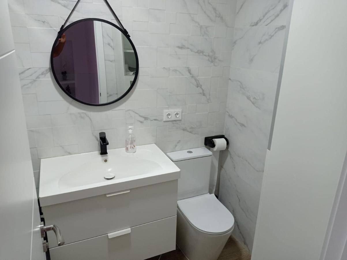 Anne'S Corner Apartment La Cala Del Moral ภายนอก รูปภาพ