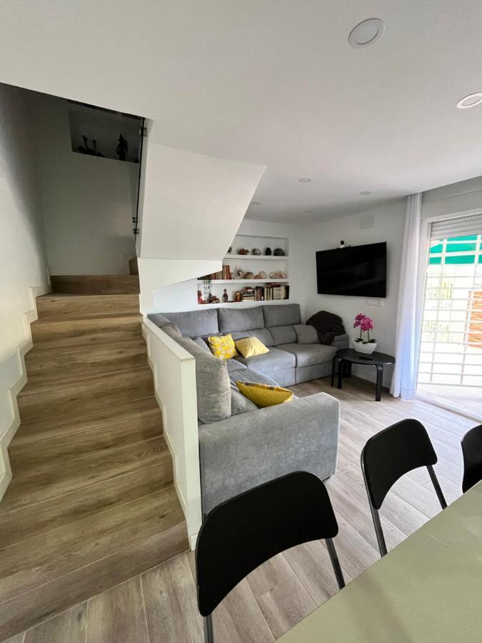 Anne'S Corner Apartment La Cala Del Moral ภายนอก รูปภาพ