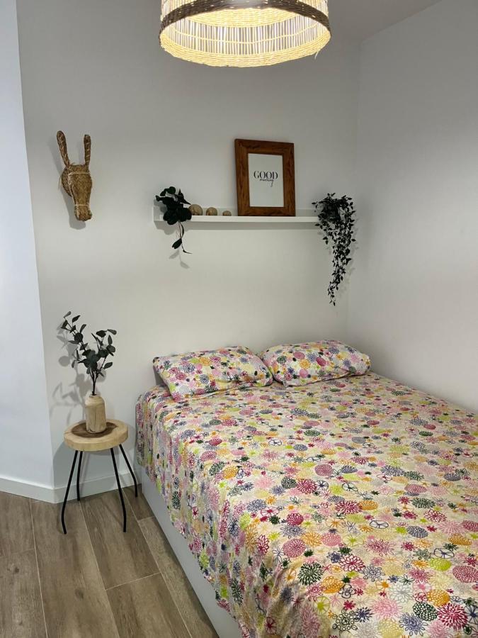 Anne'S Corner Apartment La Cala Del Moral ภายนอก รูปภาพ